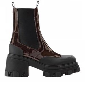 Ganni mid rise cleated Chelsea boots. Brown/black